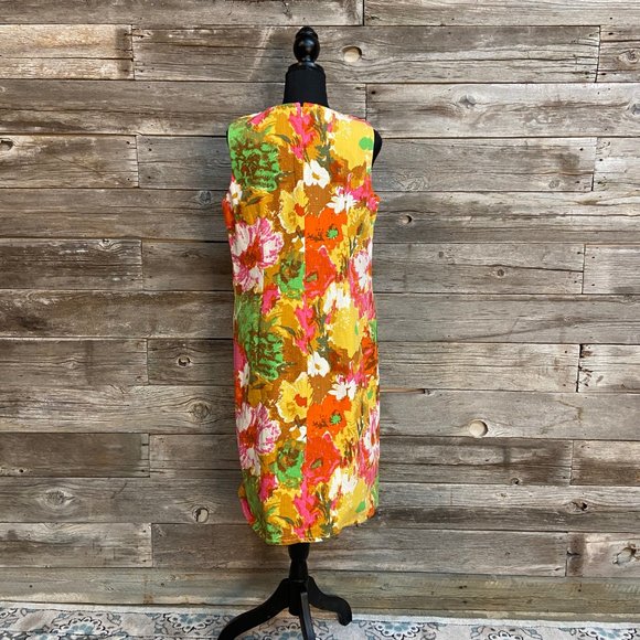 🌸🌺🌼Talbots Beautiful Sheath Flower Dress🌸🌺🌼 - Picture 2 of 6